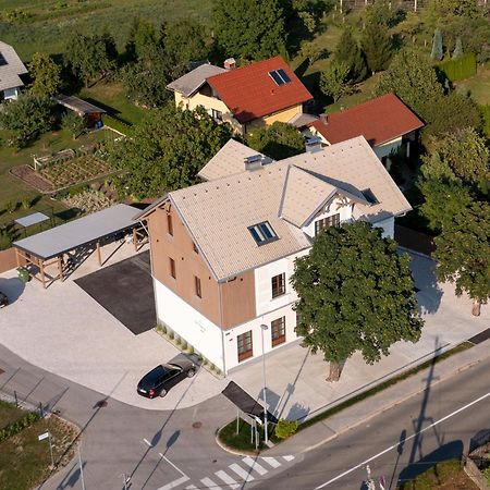 Kalan Boutique Stay Zirovnica Exterior photo